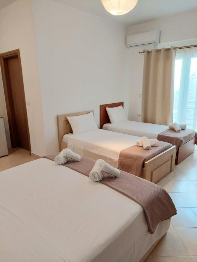 Elizabeth Apartments Himare Exterior foto