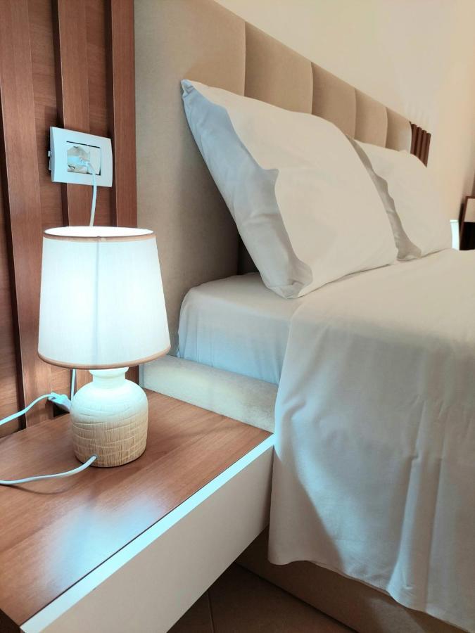 Elizabeth Apartments Himare Exterior foto