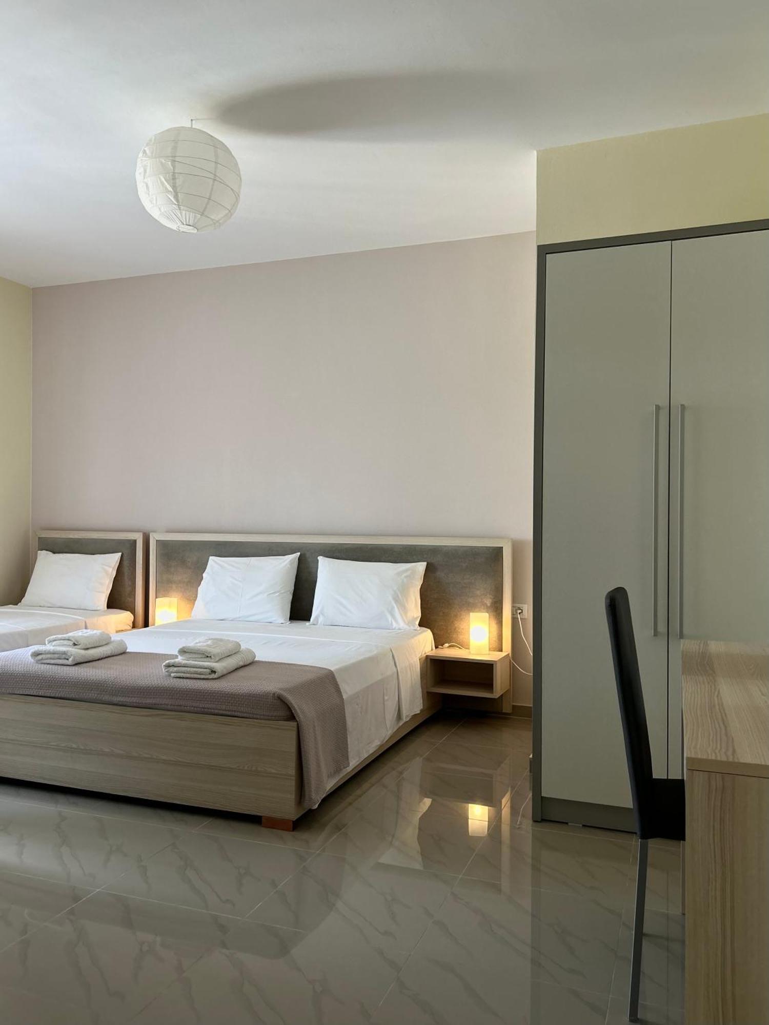 Elizabeth Apartments Himare Exterior foto